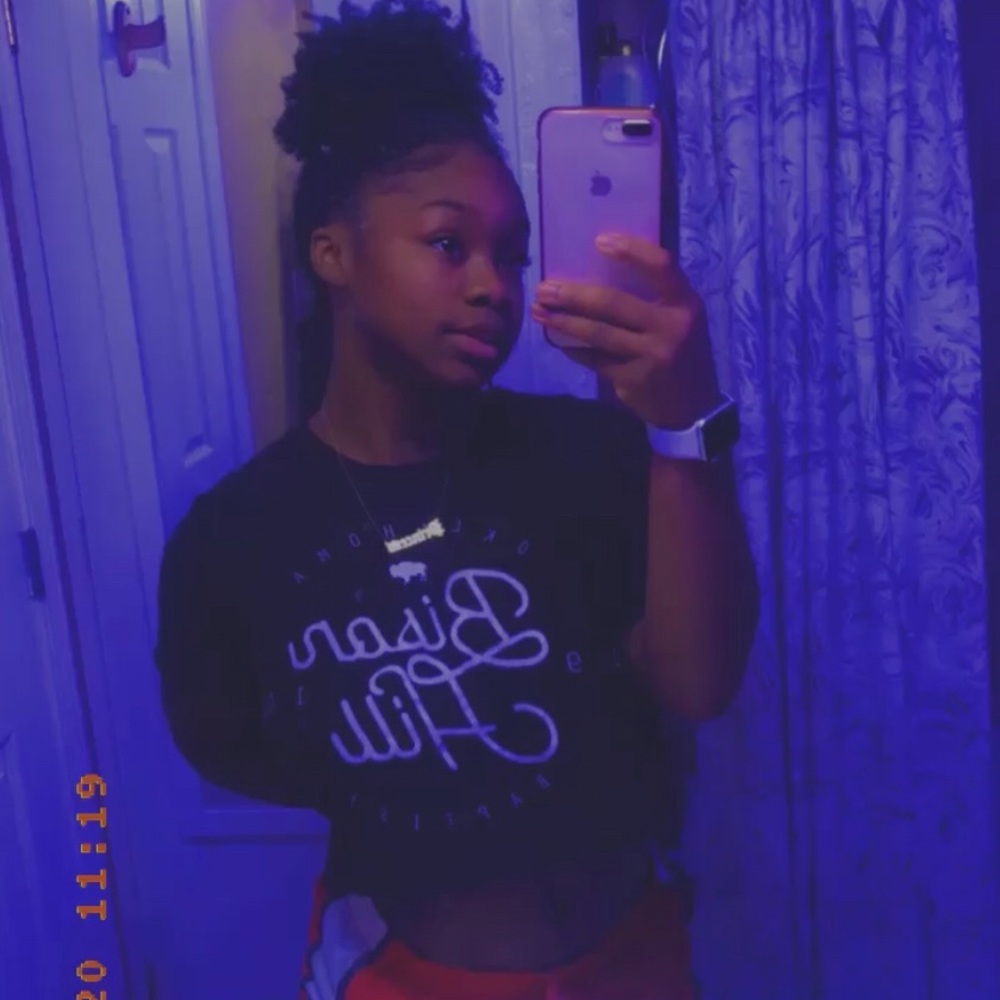 Meet your Posher, Imani